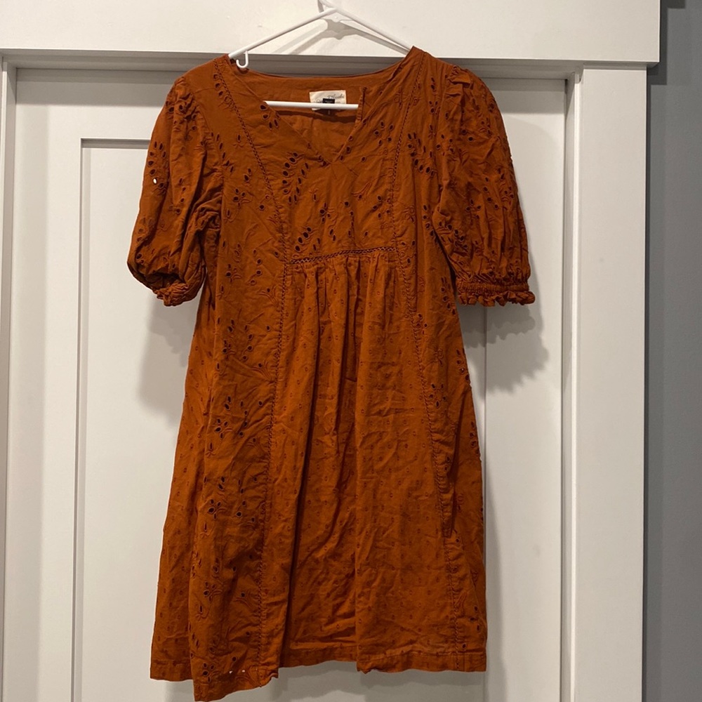 Universal thread eyelet dress- size XS